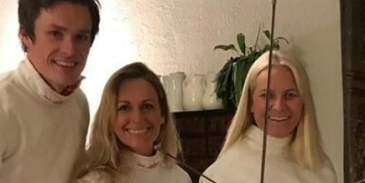 Kronprinsesse Mette-Marit fektet med kjendisvenner